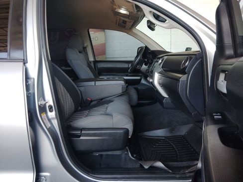 Used 2019 Toyota Tundra SR5 AWD/4WD image 12