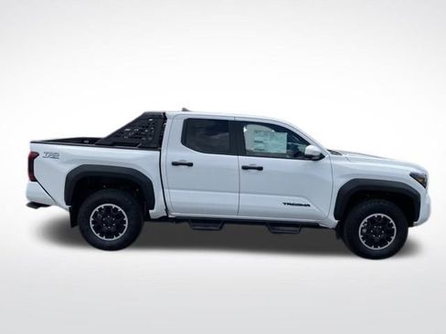 New 2024 Toyota Tacoma TRD Off-Road image 3