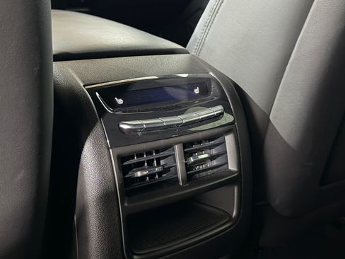 Used 2019 Cadillac XT5 Platinum AWD/4WD image 41