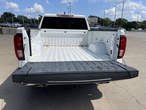 Used 2022 GMC Sierra 1500 Elevation w/ X31 Off-Road Package AWD/4WD image 22