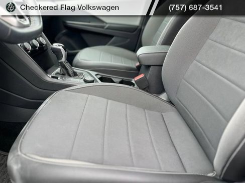 Used 2023 Volkswagen Taos SE AWD/4WD image 22