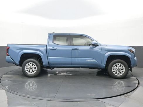 New 2026 Toyota Tacoma SR5 image 2
