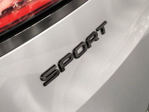 Used 2025 Land Rover Range Rover Sport SE AWD/4WD image 13