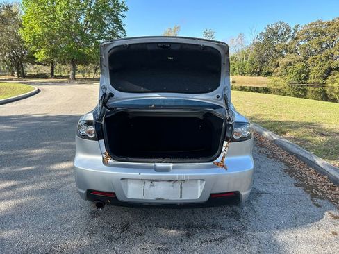 Used 2007 MAZDA MAZDA3 s Grand Touring image 10