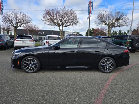 Used 2024 BMW i5 M60 w/ Premium Package AWD/4WD image 8