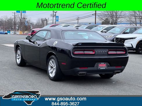 Used 2023 Dodge Challenger SXT image 6