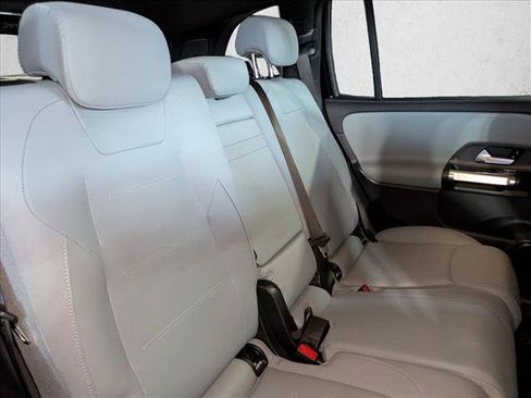 Used 2026 Mercedes-Benz GLB 250 image 21
