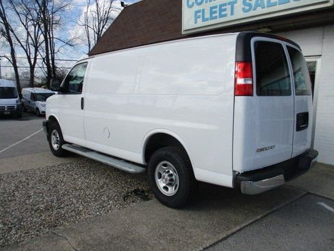 Used 2024 Chevrolet Express 2500 Work Van w/ Driver Convenience Package image 6