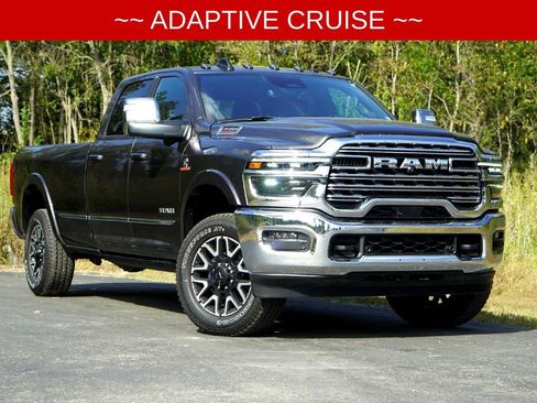 Used 2025 RAM 3500 Limited image 30