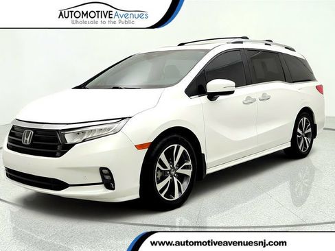 Used 2021 Honda Odyssey Touring image 1