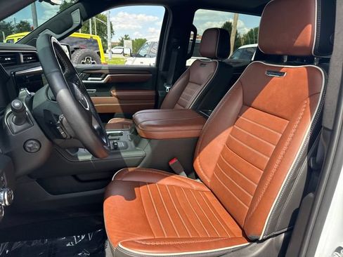 Used 2026 GMC Sierra 1500 Denali Ultimate AWD/4WD image 13