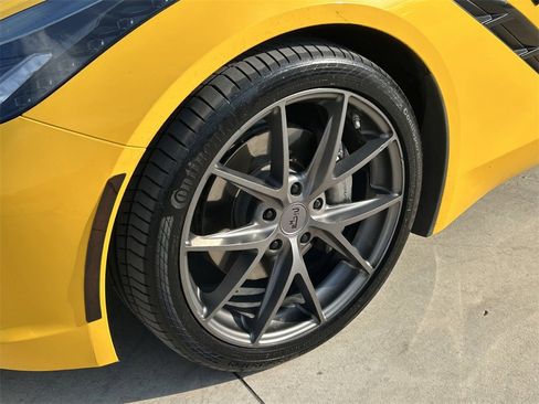 Used 2017 Chevrolet Corvette Stingray Coupe w/ Battery Protection Package image 9