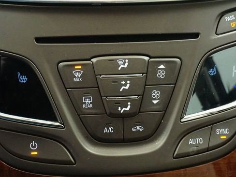 Used 2015 Buick Regal Premium w/ Experience Buick Package image 26