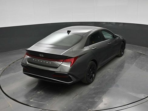 New 2026 Hyundai Elantra SEL Sport Premium FWD image 30