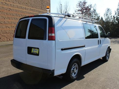 Used 2007 Chevrolet Express 1500 AWD image 4