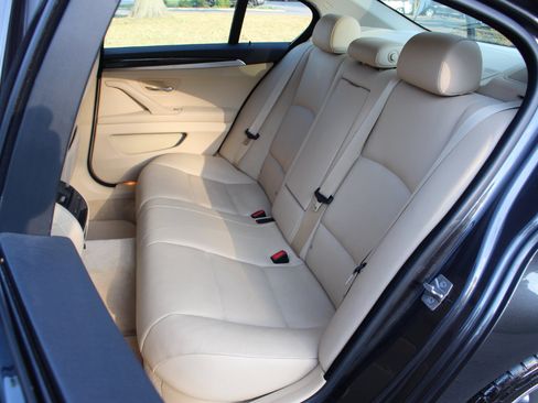 Used 2011 BMW 535i xDrive Sedan image 33