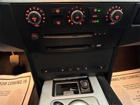Used 2006 BMW M5 image 32