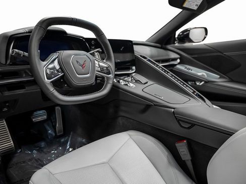 Used 2025 Chevrolet Corvette Stingray Coupe image 36