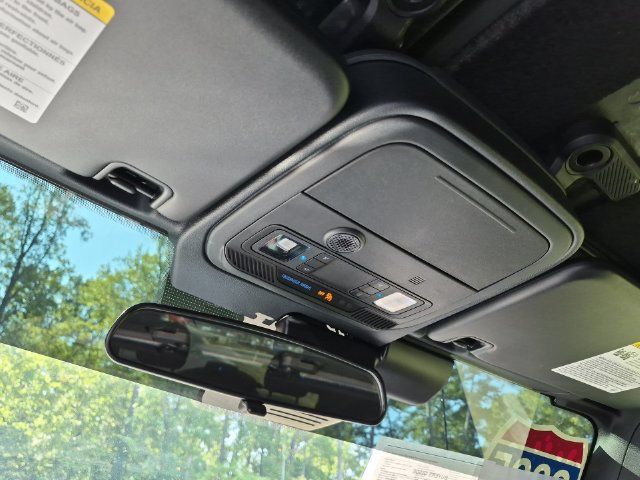 Used 2025 Ford Bronco 2-Door AWD/4WD image 34