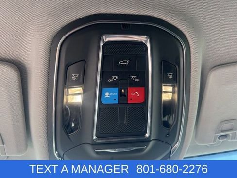 Used 2023 Jeep Grand Cherokee Limited w/ Luxury Tech Group II AWD/4WD image 38
