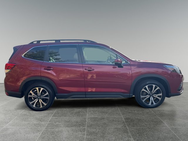 Used 2022 Subaru Forester Limited AWD/4WD image 2