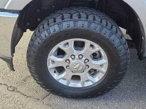 Used 2021 RAM 2500 Laramie AWD/4WD image 6