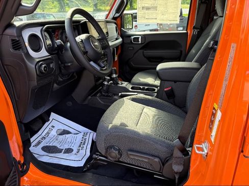 New 2025 Jeep Wrangler Unlimited Sport AWD/4WD image 9