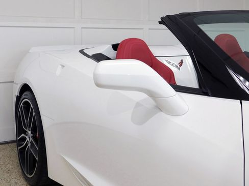 Used 2016 Chevrolet Corvette Stingray Convertible w/ 3LT Preferred Equipment Group RWD image 16