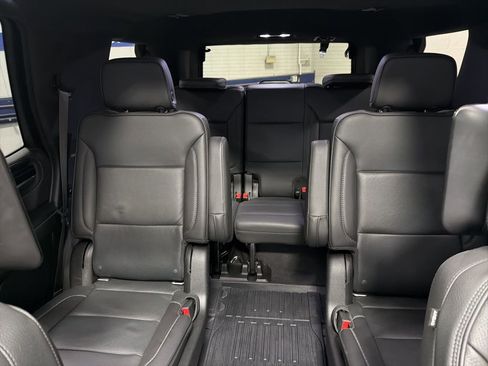 Used 2021 GMC Yukon Denali w/ Denali Premium Package AWD/4WD image 13