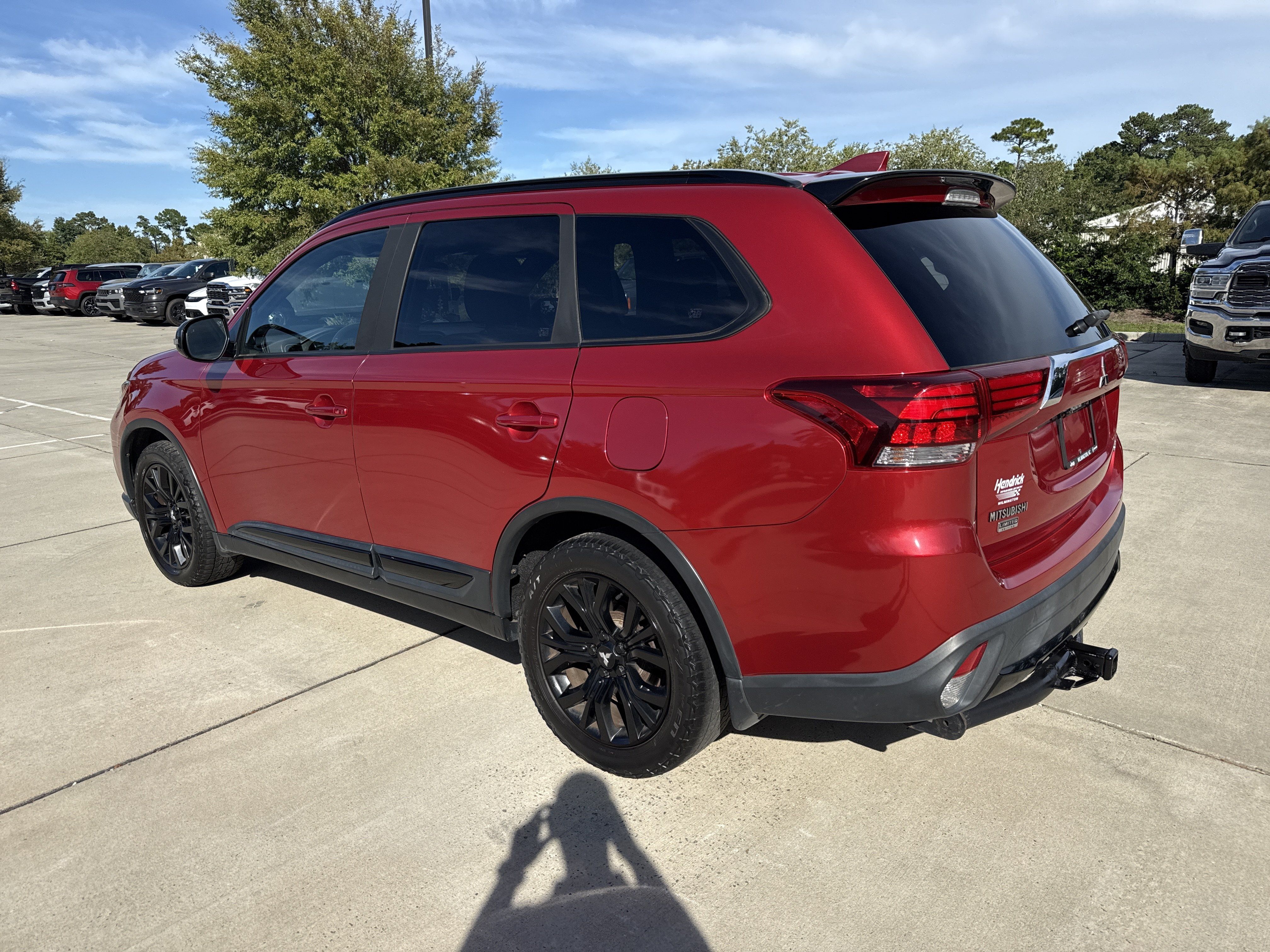 Used 2018 Mitsubishi Outlander LE AWD/4WD image 7