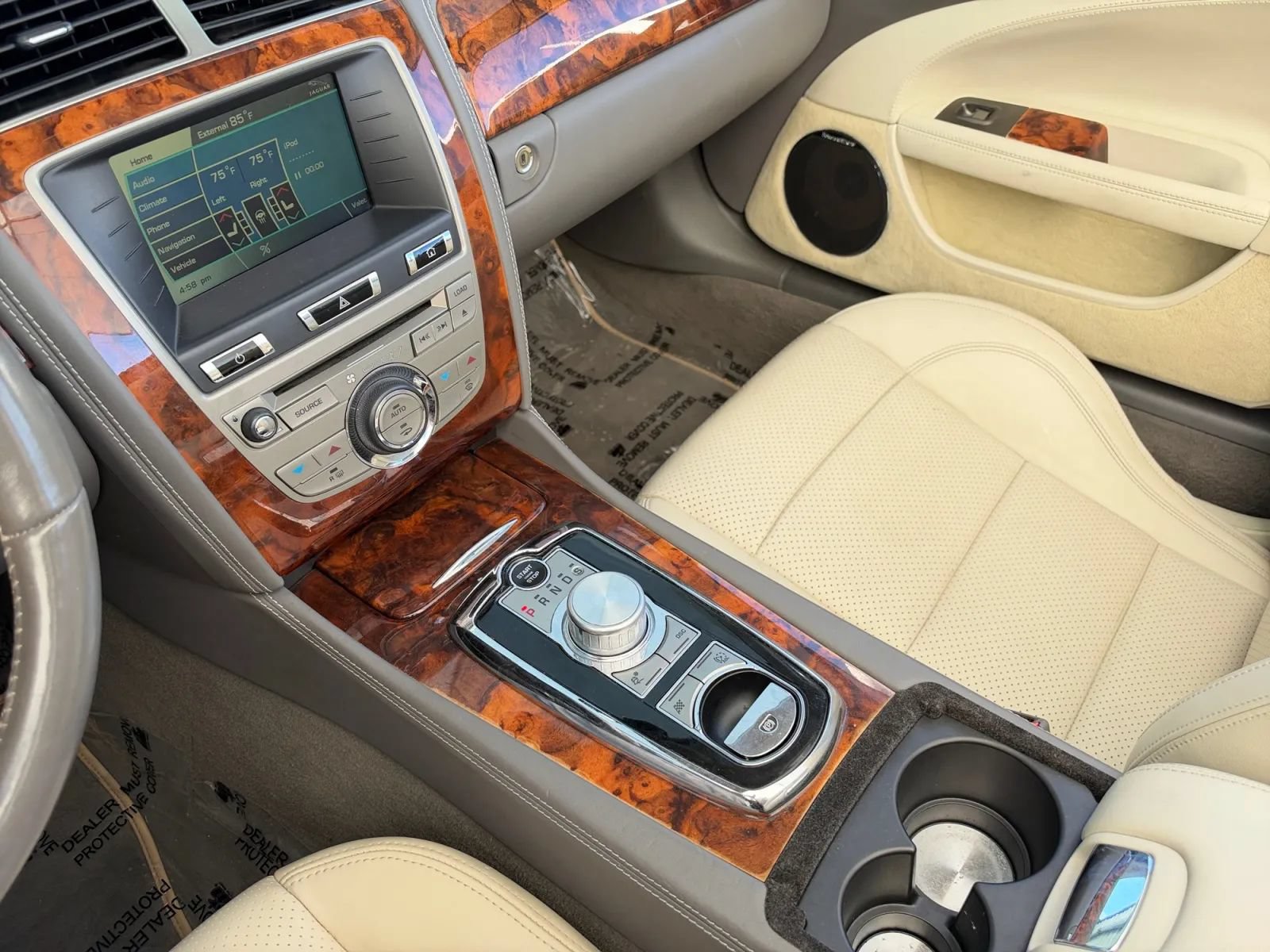 Used 2010 Jaguar XK Convertible RWD image 29