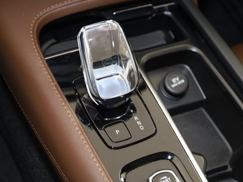 Used 2023 Volvo XC90 T8 Ultimate w/ Protection Package Premier image 7