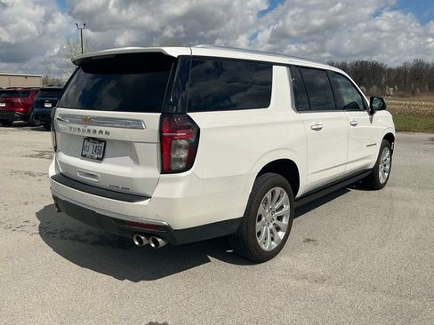 Used 2024 Chevrolet Suburban Premier w/ Advanced Technology Package AWD/4WD image 3