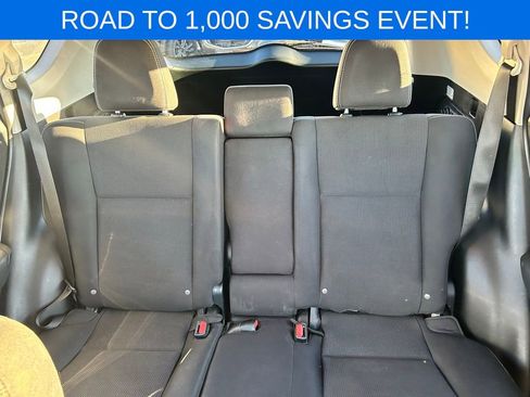 Used 2017 Toyota RAV4 XLE image 19