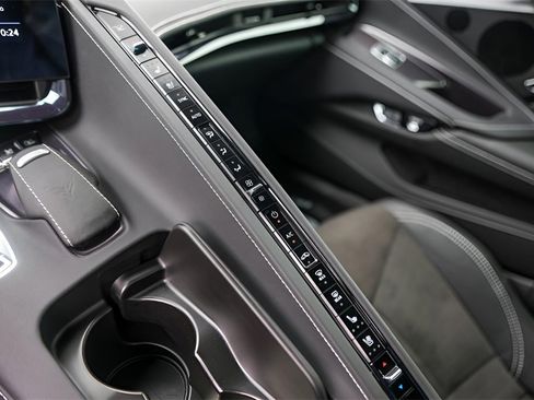 Certified 2023 Chevrolet Corvette Stingray Preferred Conv w/ Z51 Performance Package image 22