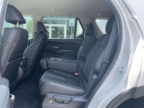 Used 2026 Honda Pilot EX-L image 10