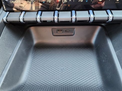 New 2026 GMC Terrain Elevation w/ Elevation Premium Package image 29