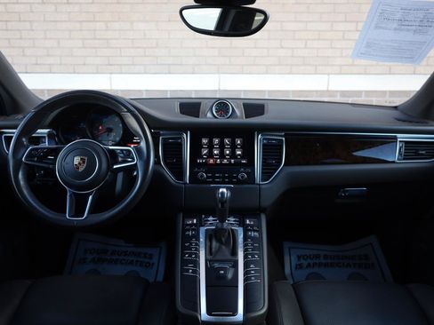 Used 2017 Porsche Macan S AWD/4WD image 34