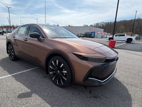 New 2026 Toyota Crown Platinum image 8