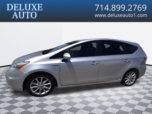Used 2013 Toyota Prius V Five FWD image 1