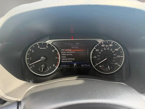 Used 2022 Nissan Altima 2.5 SV w/ SV Premium Package FWD image 10
