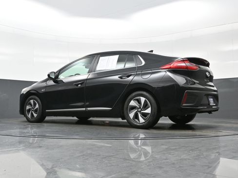 Used 2019 Hyundai Ioniq SEL FWD image 29
