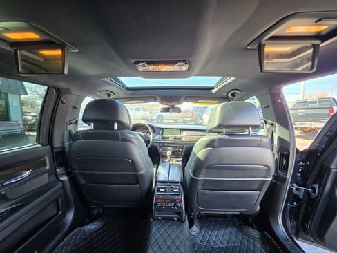 Used 2014 BMW 750Li xDrive image 3