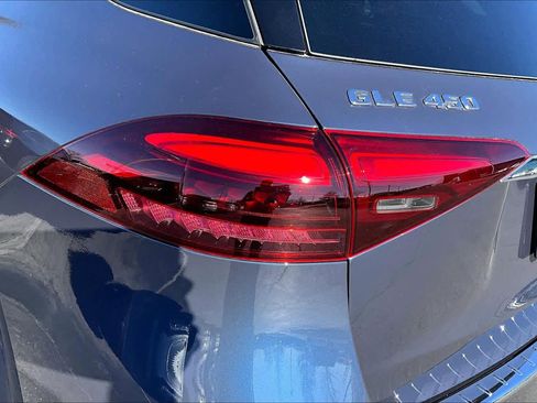 Certified 2025 Mercedes-Benz GLE 450 GLE 450 image 29