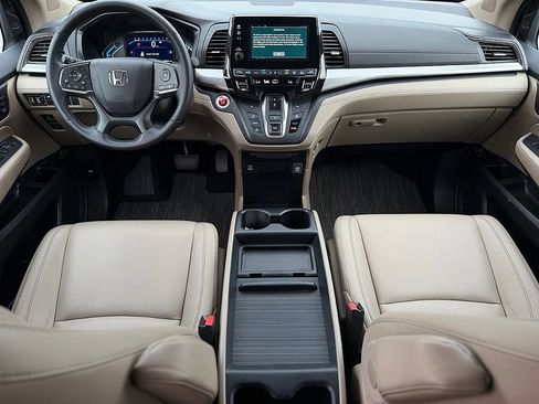 Used 2024 Honda Odyssey EX-L image 9