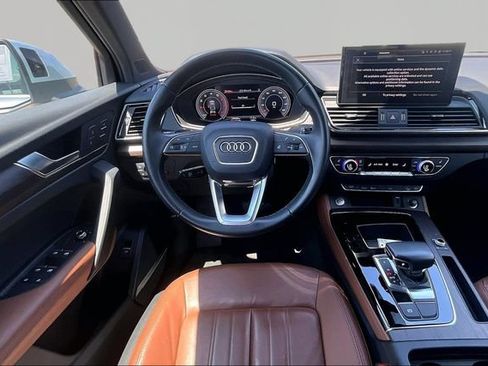 Used 2023 Audi Q5 2.0T Premium Plus w/ Premium Plus Package AWD/4WD image 5