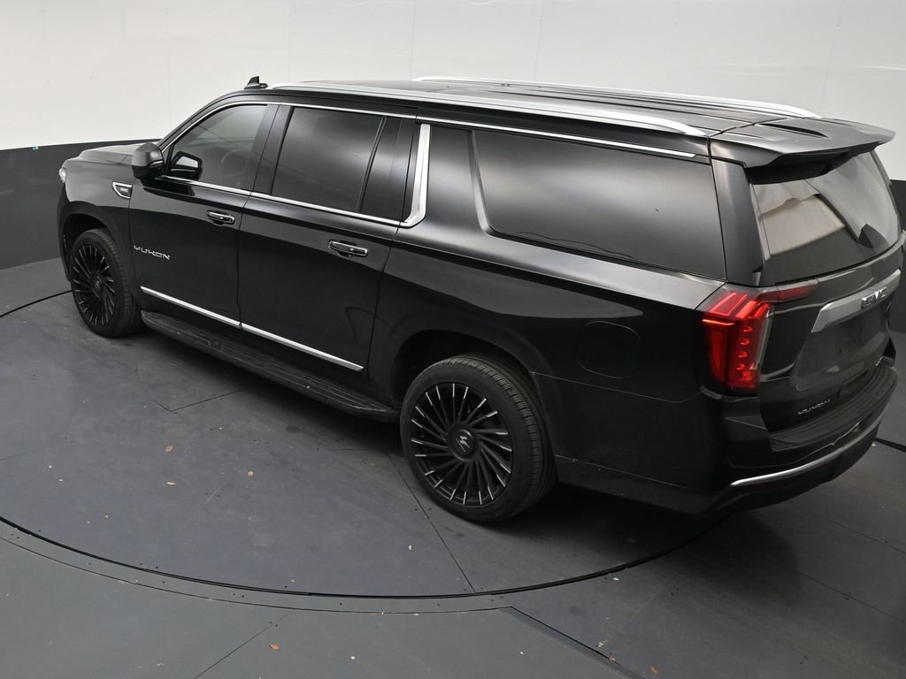 Used 2023 GMC Yukon XL SLT w/ SLT Luxury Package RWD image 14