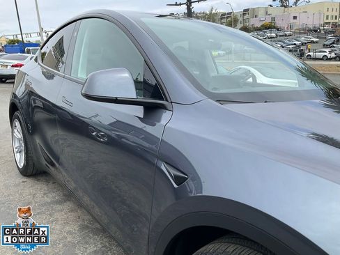 Used 2023 Tesla Model Y Long Range AWD/4WD image 75