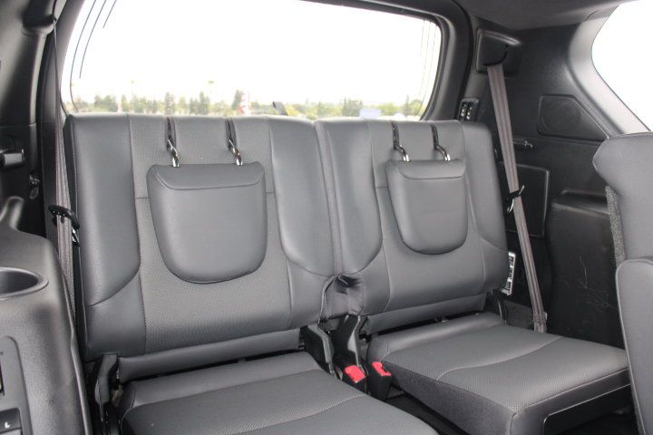 Used 2022 Lexus GX 460 Premium w/ Accessory Package AWD/4WD image 20