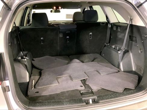 Used 2019 Kia Sorento LX image 4